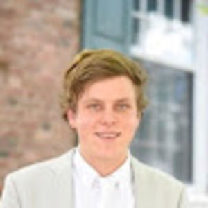 Meet your Posher, Dustin